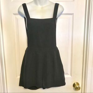 One clothing pinafore romper